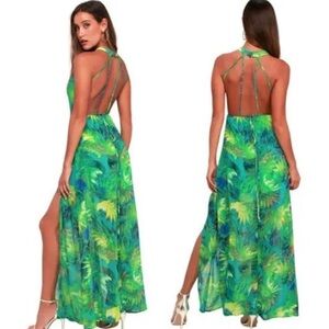 Beautiful chiffon style backless maxi dress